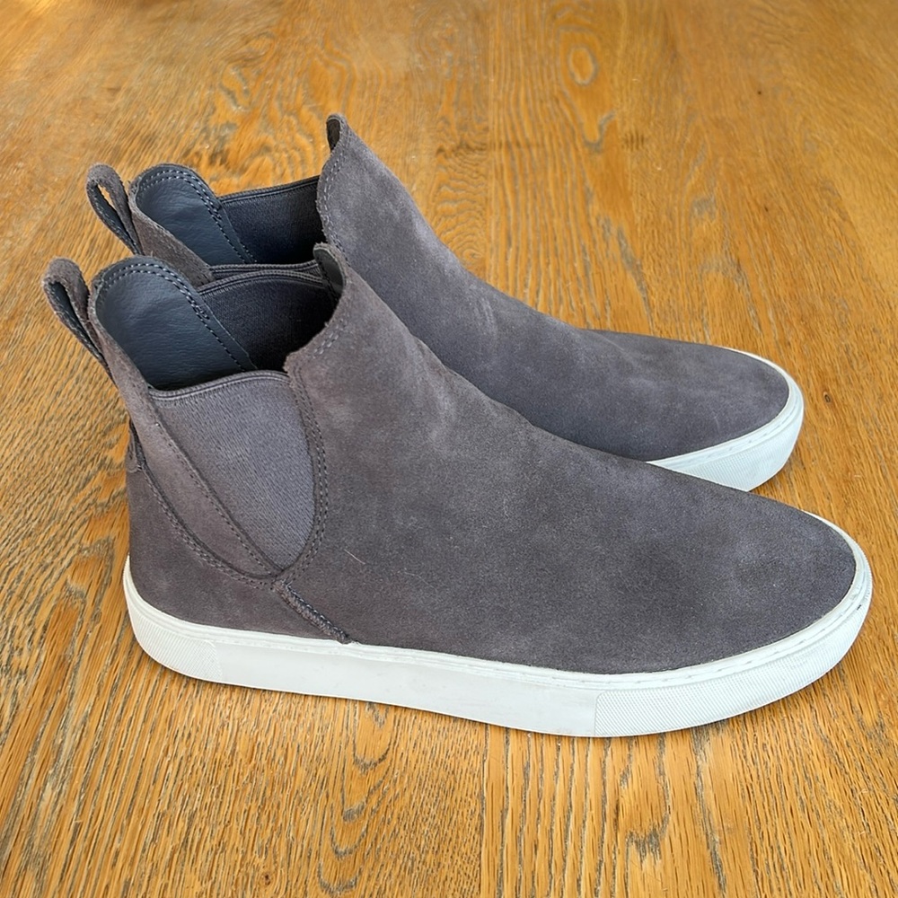 Ugg Mauna Grey Suede Sneaker Chelsea boots